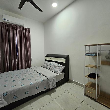 Bsp21 Family Homestay Jenjarum Kültér fotó