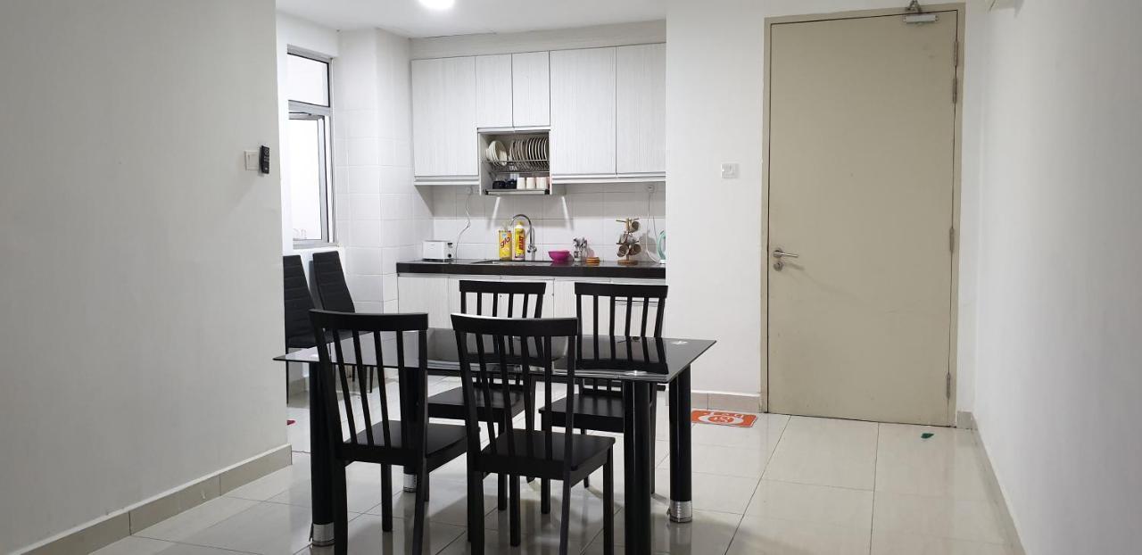 Bsp21 Family Homestay Jenjarum Kültér fotó
