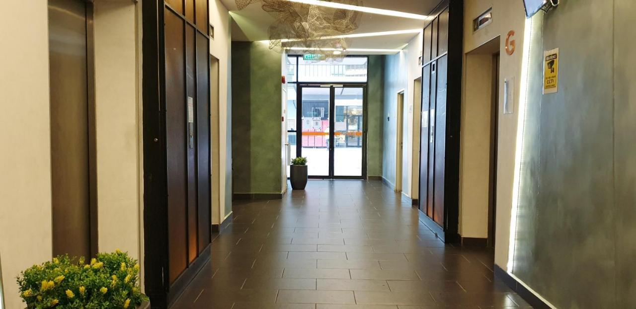 Bsp21 Family Homestay Jenjarum Kültér fotó